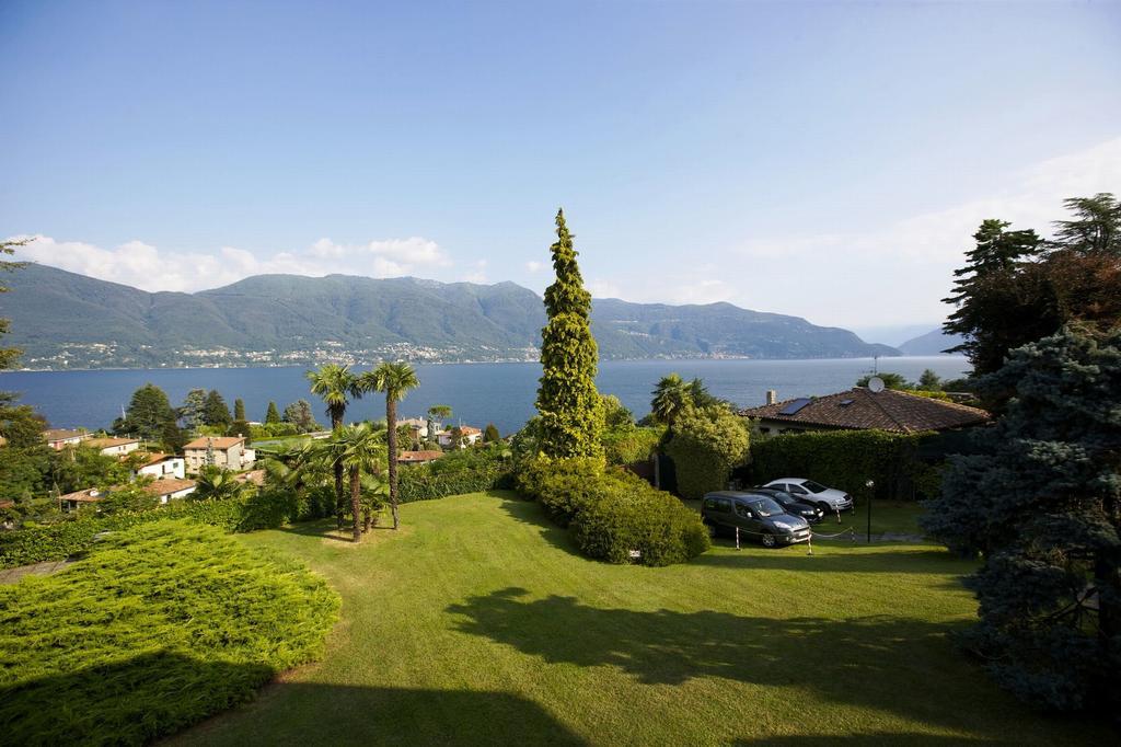 Villa Panorama Porto Valtravaglia Exterior photo